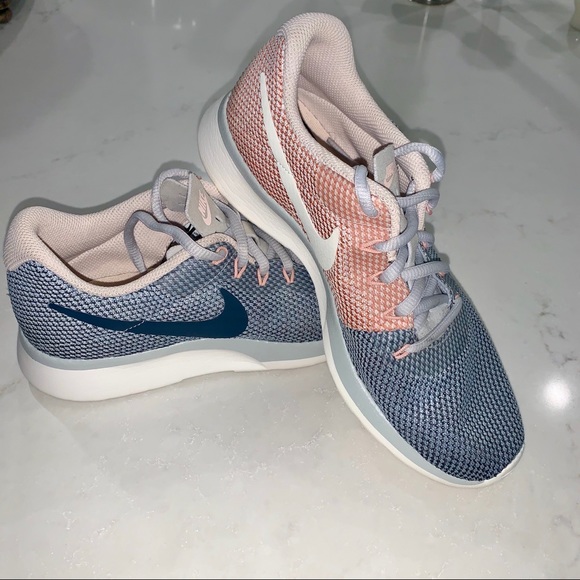 nike tanjun racer womens